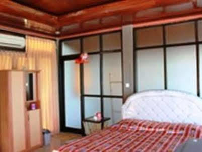 Soka Indah Restaurant & Bungalows Selemadeg  Esterno foto